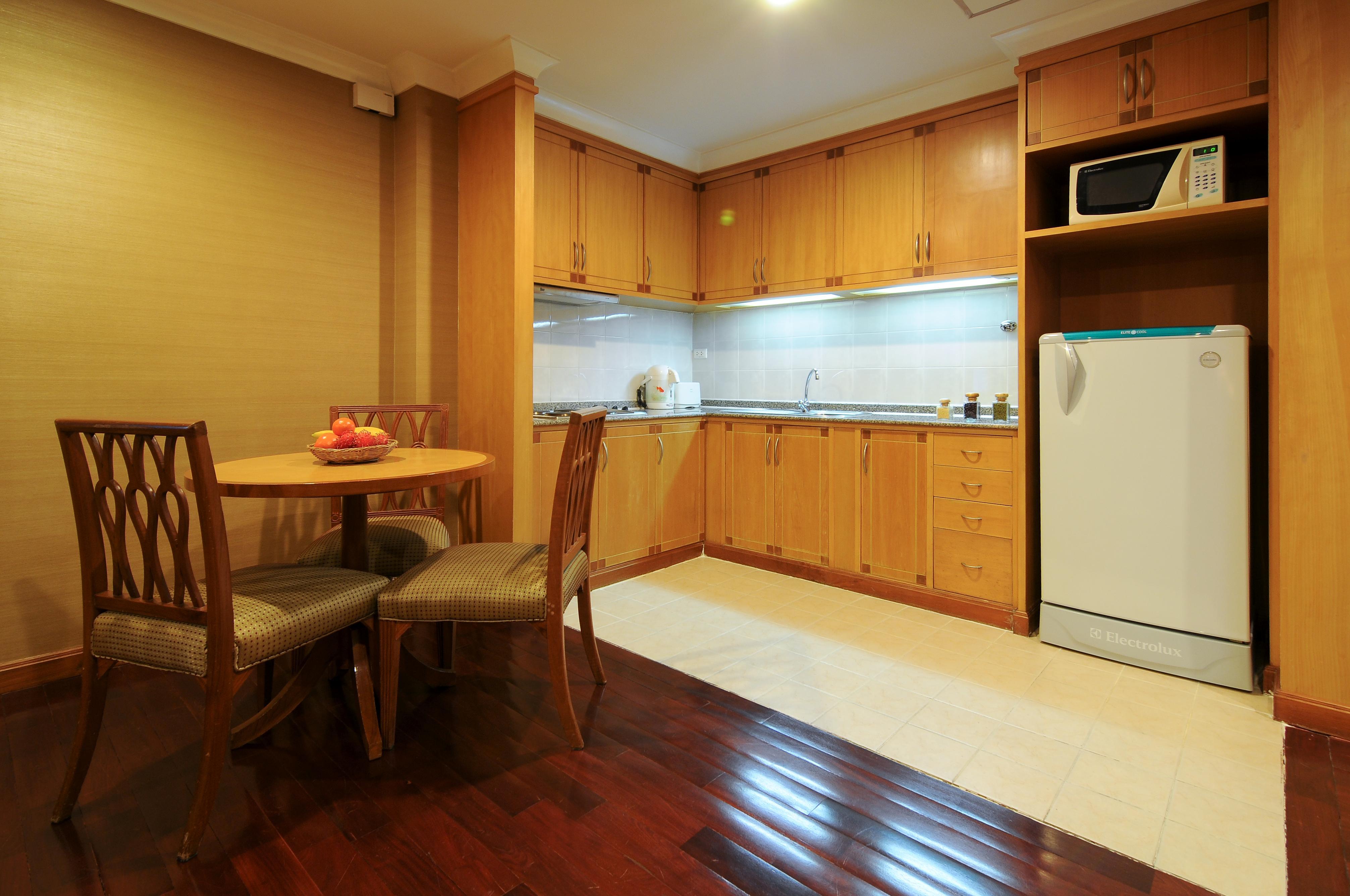 Admiral Suites Bangkok Room photo