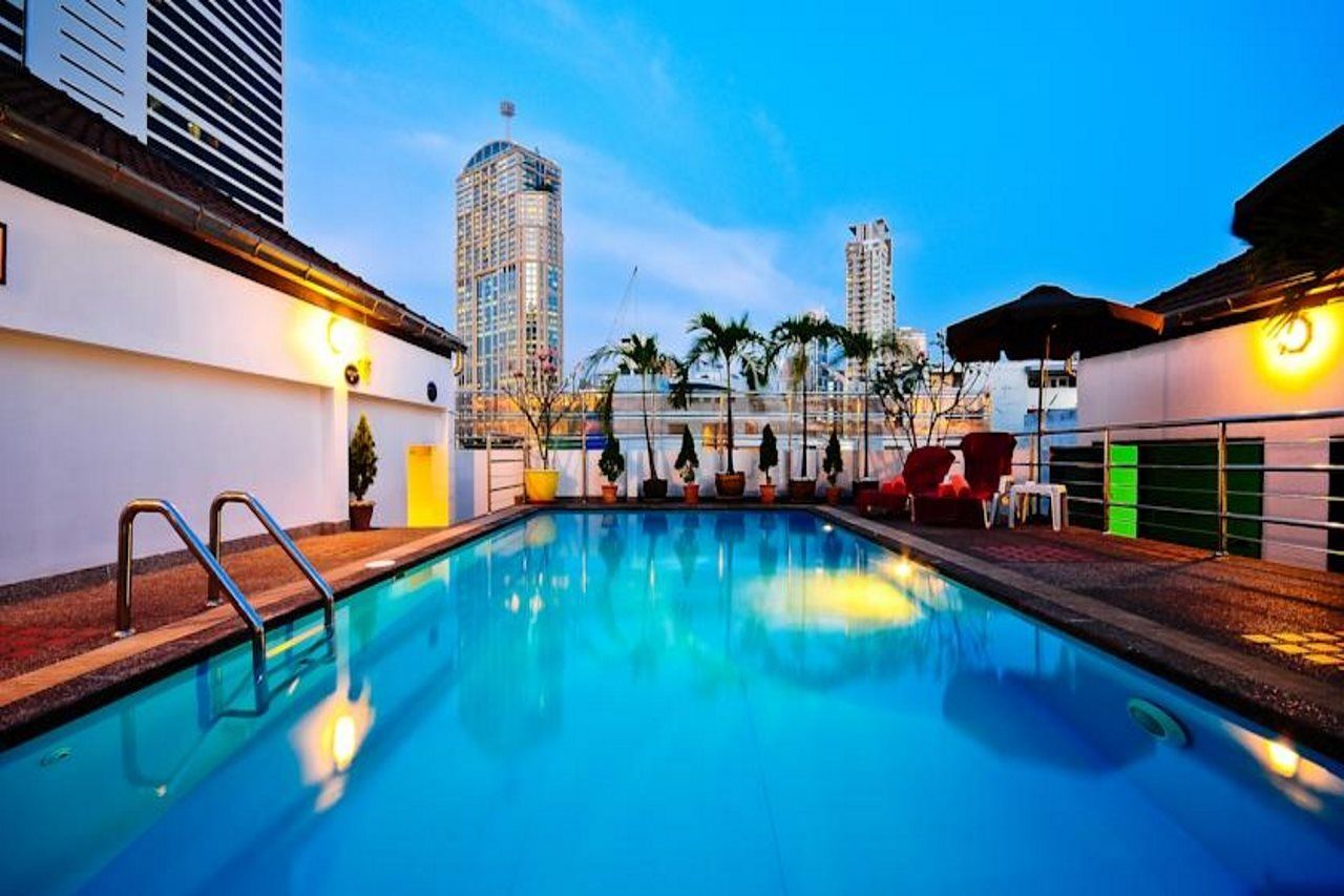 Admiral Suites Bangkok Exterior photo